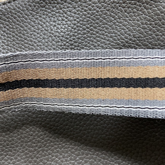 Gray Leather Satchel Crossbody Bag - Picture 6 of 6